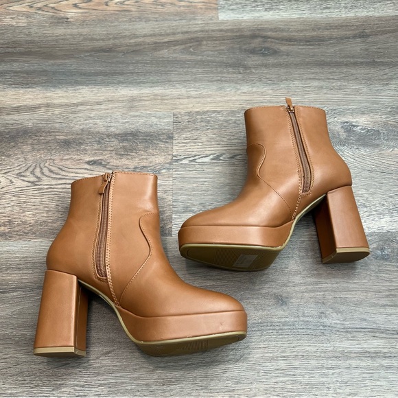 Windsor Top Moda On The Go Block Heel Platform Booties Size 7 - Picture 3 of 9